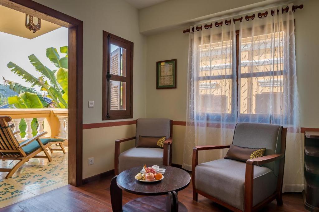 Hotel Le Relais De Chhlong Kratie Exterior foto